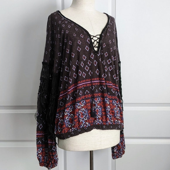 Free People Top Fringed Macrame Front Tie V-Neck Long Sleeve Black Multi L NWT - Picture 9 of 16
